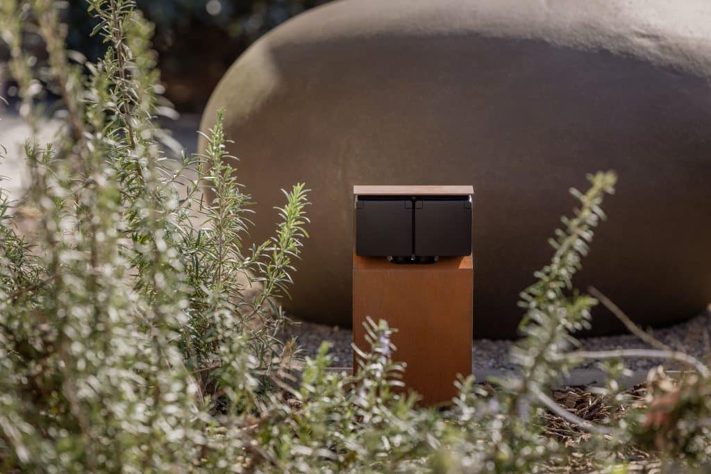 NIKO : Borne de jardin « essential » Niko Hydro, acier corten