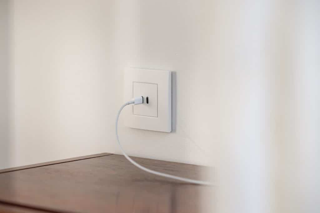 NIKO : Dubbele smart USB-C-lader met power delivery 65 W piek